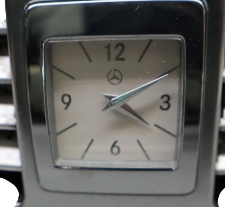 Load image into Gallery viewer, 12-18 Mercedes CLS400 CLS550 Center Dash AC A/C Heater Air Vent A2188300054 Oem