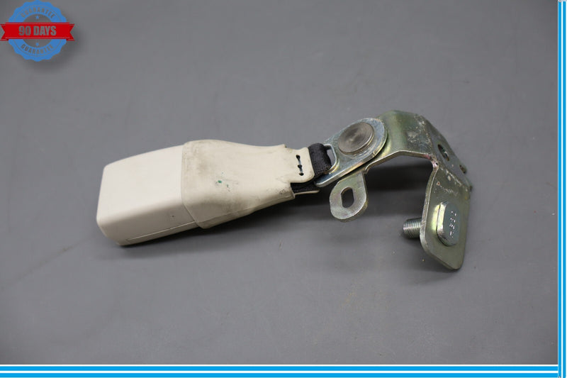 Load image into Gallery viewer, 07-12 Lexus LS460 Rear Left Driver Side Center Seat Belt Buckle 1046971 Oem