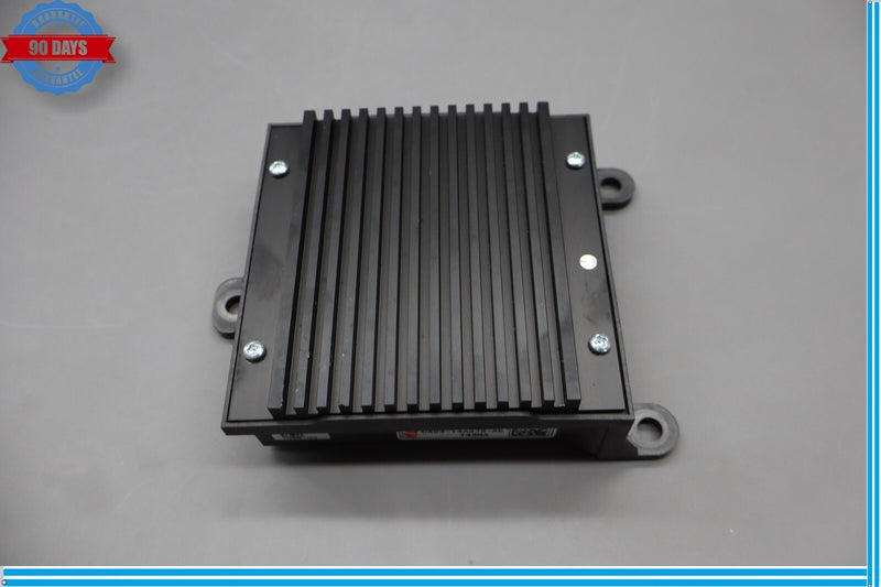Load image into Gallery viewer, 14-15 Jaguar X250 XF F-Type Auxiliary Battery Converter Start / Stop Module Oem