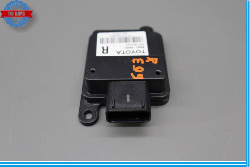 Load image into Gallery viewer, 07-12 Lexus LS460 LS600h Front Right Seat Occupant Detection Sensor Oem