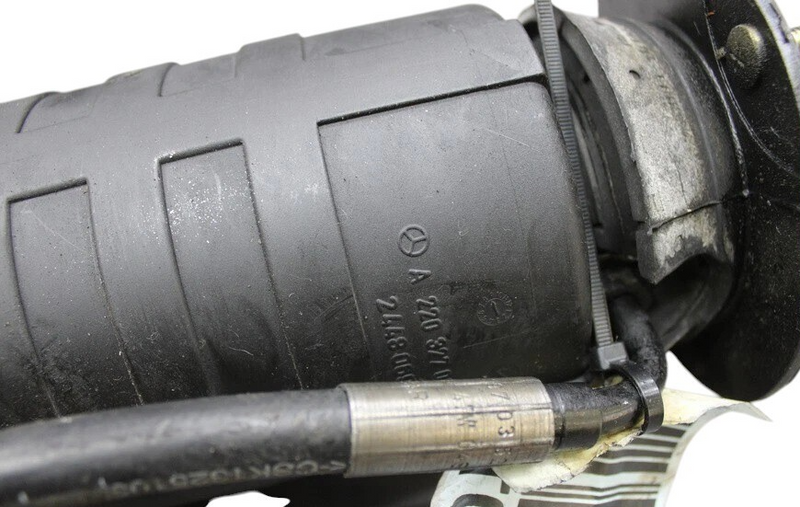 Load image into Gallery viewer, 00-06 Mercedes CL500 Front Left Driver Side Shock Strut Airmatic 2203270092 Oem