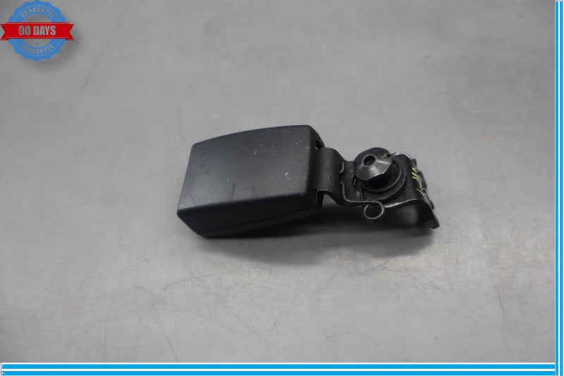 Load image into Gallery viewer, 12-18 Audi A7 A7 Quattro Rear Right/Left Side Seatbelt Latch Buckle Receiver Oem