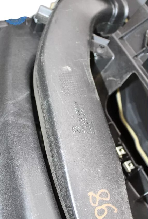Load image into Gallery viewer, 11-17 Volkswagen Touareg Dashboard Dash Instrument Cover Panel Assembly OEM