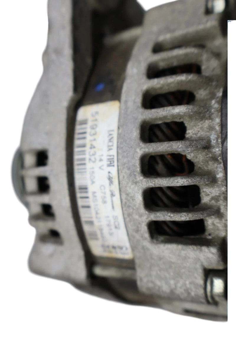 Load image into Gallery viewer, 14-17 Fiat 500L Alternator Generator Charging Assembly Engine 51931432 OEM