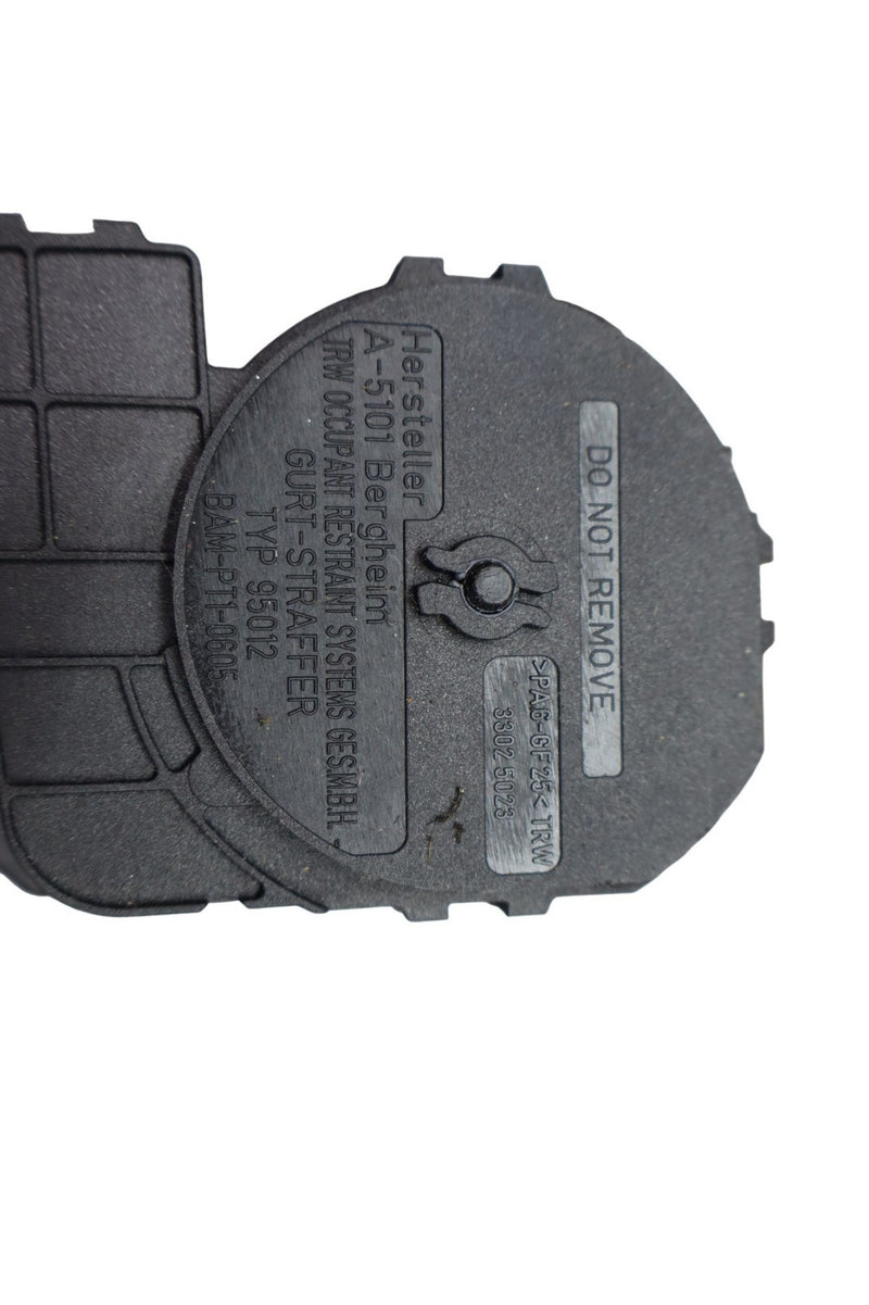 Load image into Gallery viewer, 03-06 Mercedes R230 SL500 Front Right Side Seatbelt Seat Belt Retractor Oem