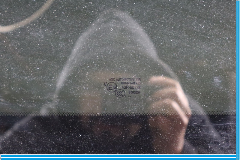 Load image into Gallery viewer, 11-18 Porsche Cayenne Sunroof Moonroof Glass Panel Oem