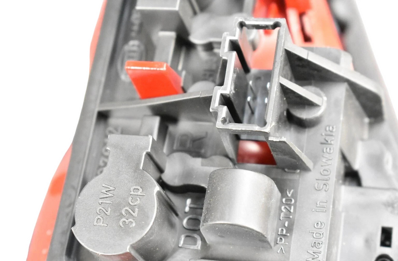 Load image into Gallery viewer, 09-12 Audi A4 Rear Right Side Inner Taillight Tail Light Lamp 8K5945094E Oem