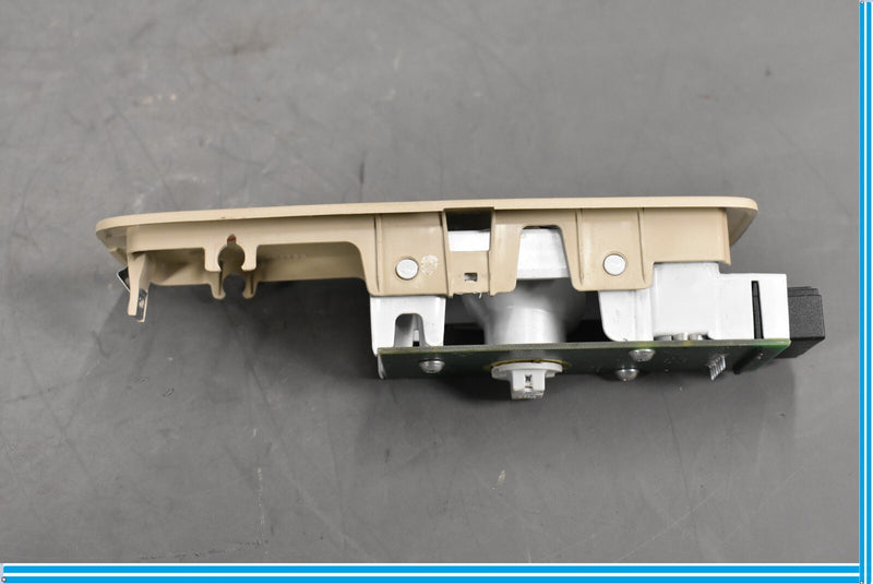 Load image into Gallery viewer, 11-14 Volkswagen VW Touareg Rear Left Overhead Roof Dome Light Reading Lamp Oem