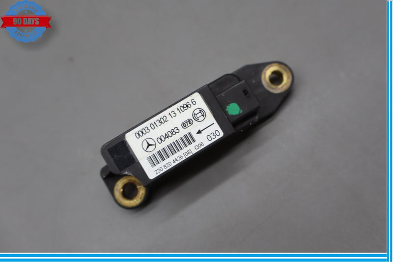 Load image into Gallery viewer, 03-09 Mercedes SL500 SL55 AMG Rear Left or Right Sensor Oem