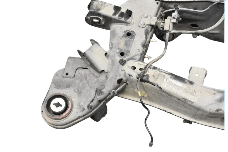 Load image into Gallery viewer, 14-19 Maserati Quattroporte Rear Suspension Subframe Cross Member 670007569 OEM