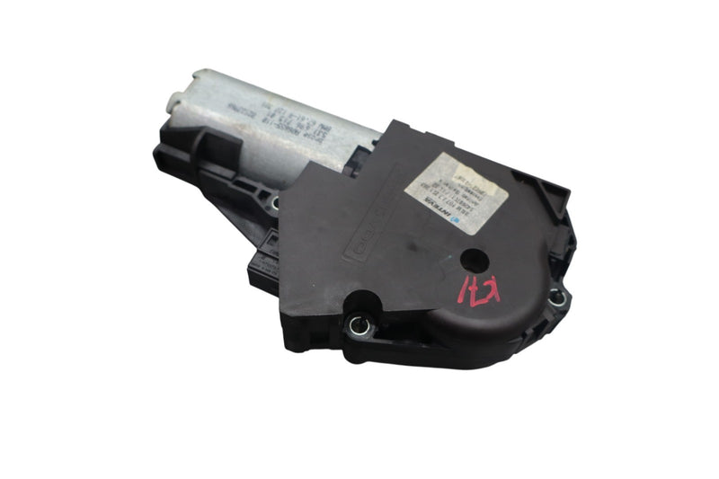 Load image into Gallery viewer, 10-17 BMW 535i 550i GT xDrive Sunroof Sun Roof Shade Glass Motor 9127381 Oem