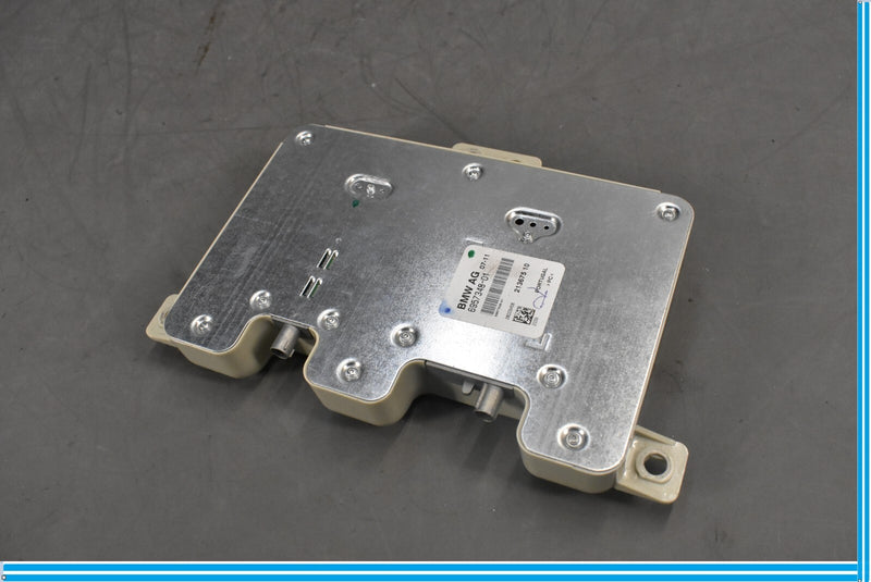Load image into Gallery viewer, 12-18 BMW 650i Rear Right Side Multiband Mounted Antenna Module Unit Oem