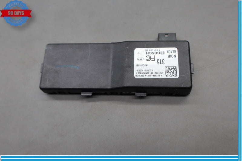 Load image into Gallery viewer, 10-16 Buick Lacrosse CXL Center Windshield Mount Keyless Entry Receiver oem