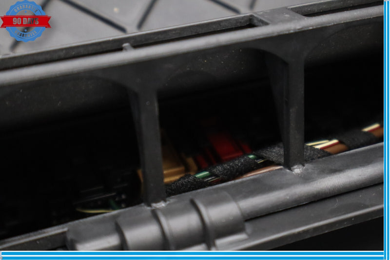 Load image into Gallery viewer, 06-12 Bentley Continental Flying Spur Fusebox Fuse Box 3D1937619K Oem