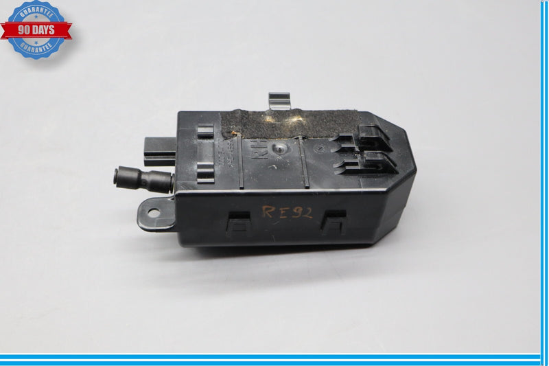 Load image into Gallery viewer, 10-13 Jaguar XJ XJL Front Right Passenger Side Seat Lumbar Adjust Pump Oem