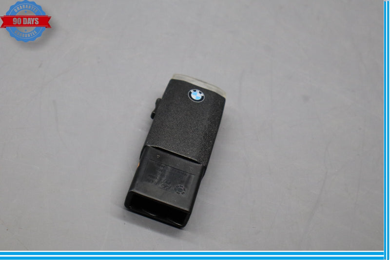 Load image into Gallery viewer, 04-10 BMW 645Ci 650i Glovebox Rechargeable Torch Lamp 6962052 Oem