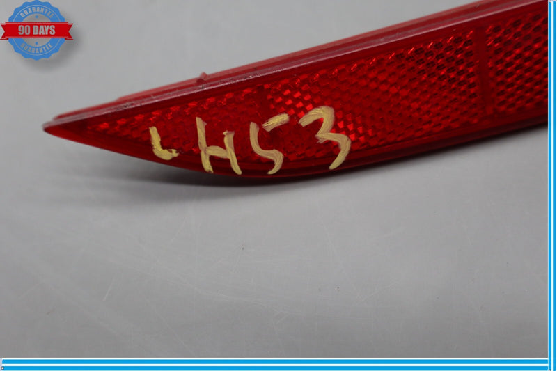 Load image into Gallery viewer, 15-20 Hyundai Genesis Sedan G80 Rear Left Side Bumper Reflector Marker Oem