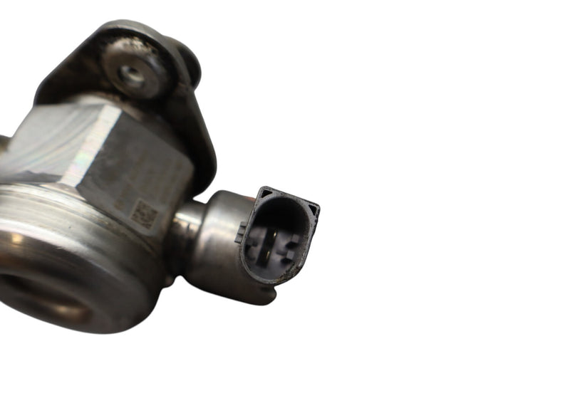 Load image into Gallery viewer, 08-15 BMW 750i 750Li F01 F02 Fuel Injection High Pressure Pump 0261520048 Oem