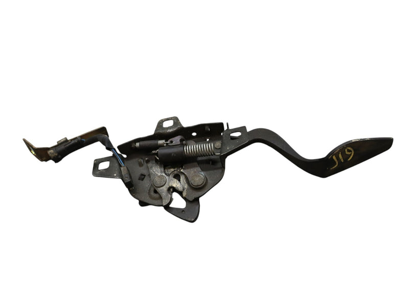 Load image into Gallery viewer, 03-13 Maserati Quattroporte M139 Hood Safety Catch Lock Latch 67278100 Oem
