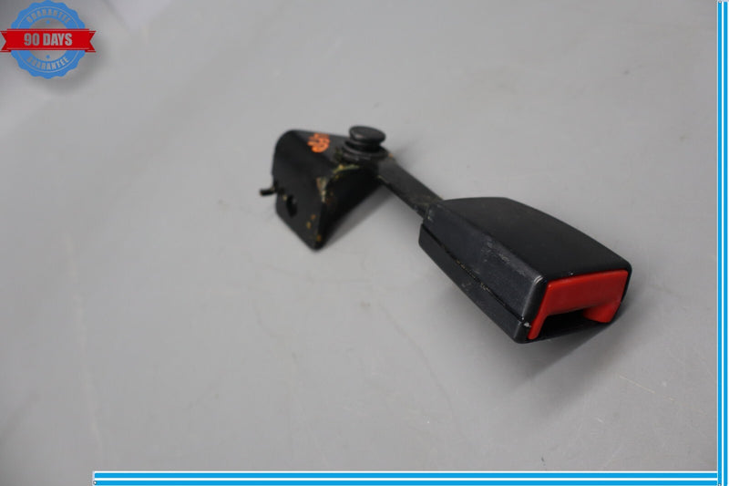 Load image into Gallery viewer, 09-15 BMW 750Li 750Li xDrive Rear Left Side Seat Belt Buckle Receiver Oem