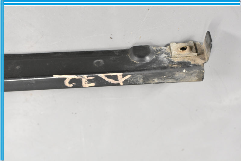 Load image into Gallery viewer, 00-06 Mercedes S500 S600 W220 Front Right Passenger Seat Fender Bracket Oem