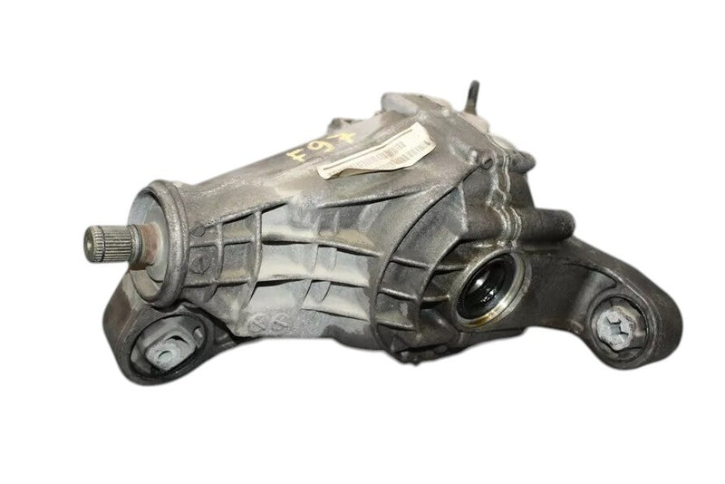 Load image into Gallery viewer, 11-16 Volkswagen VW Touareg Rear Axle Diff Differential Carrier Assembly OEM