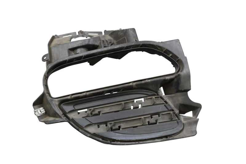Load image into Gallery viewer, 10-13 Porsche Panamera Front Right Side Bumper Fog Light Insert Grille Oem