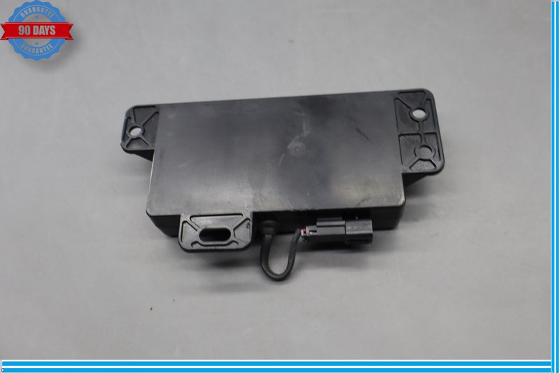 Load image into Gallery viewer, 06-22 Buick Lacrosse CXL Communication Interface Module Battery 88861186 Oem