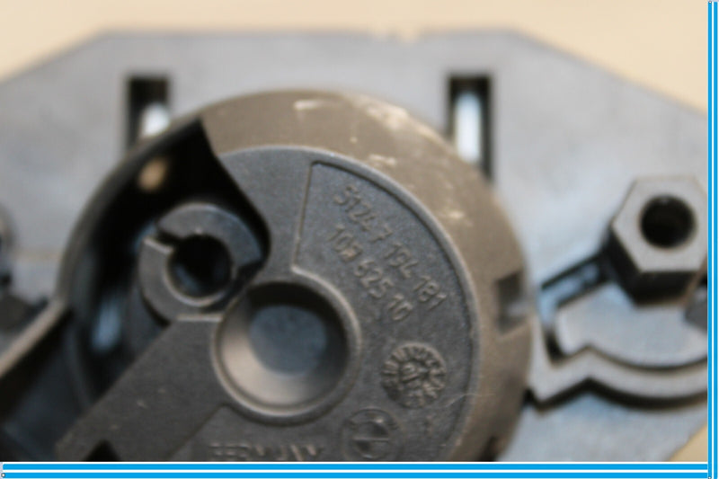 Load image into Gallery viewer, 09-15 BMW 750Li F01 F02 Trunk Deck Lid Lock Cylinder Oem