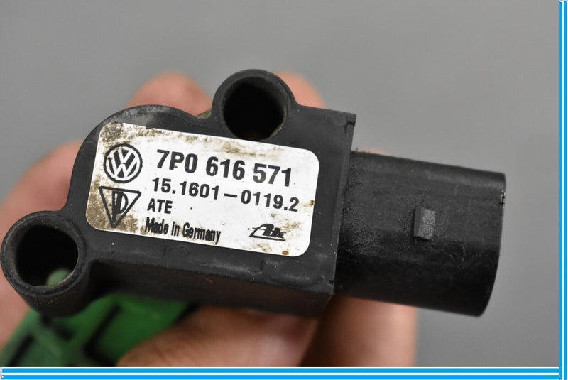 Load image into Gallery viewer, 11-18 Volkswagen VW Touareg Rear Ride Height Level Sensor Oem