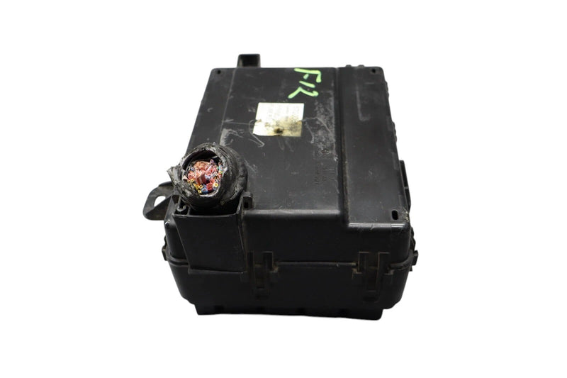 Load image into Gallery viewer, 14-17 Maserati Ghibli Engine Fuse Box Battery Relay Junction 670008650 Oem