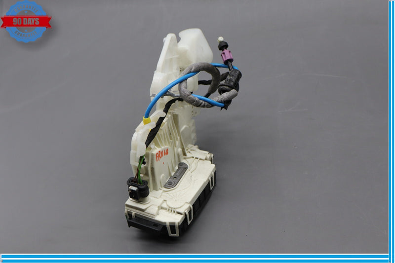 Load image into Gallery viewer, 08-18 Mercedes E350 Front Right Passenger Side Door Lock Latch Actuator Oem