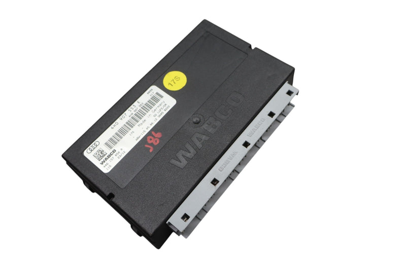 Load image into Gallery viewer, 11-18 Audi A8 A8L Quattro Air Suspension Suspension Control Module Unit Oem