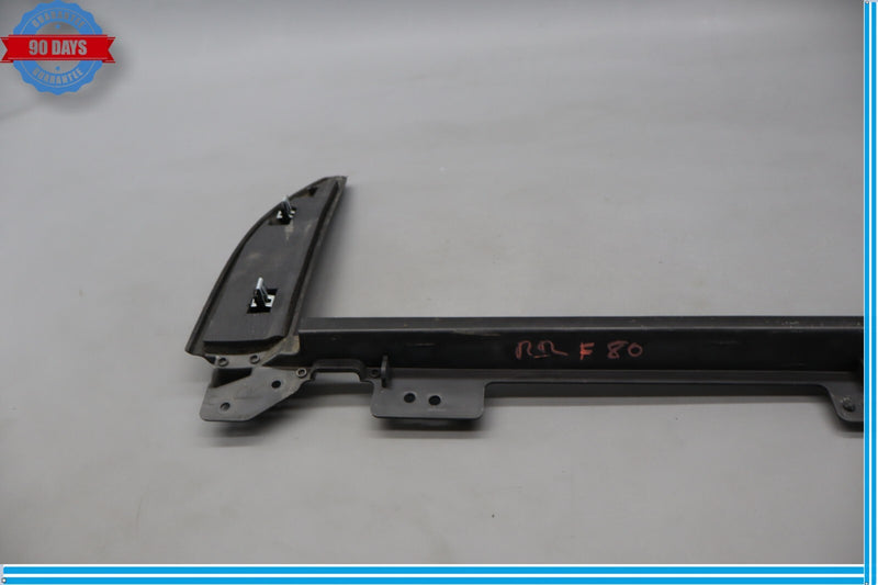 Load image into Gallery viewer, 07-17 GMC Acadia Demali Rear Right Passenger Side Inner Corner Glass Cap Oem