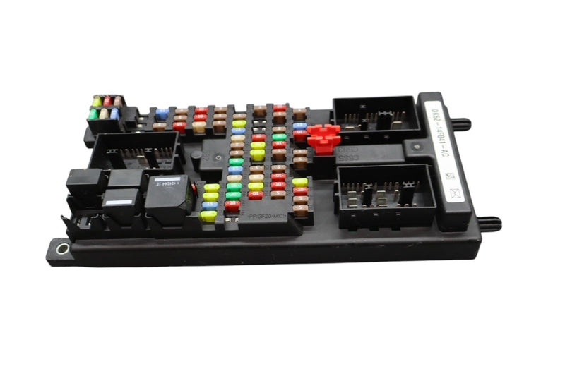 Load image into Gallery viewer, 14-15 Land Rover Range Rover Sport L494 Body Control Module Fuse Relay Box Oem