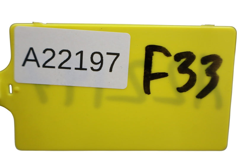 Load image into Gallery viewer, 14-20 Fiat 500L Front Right Passenger Side Inner Fender Liner Splash Shield Oem