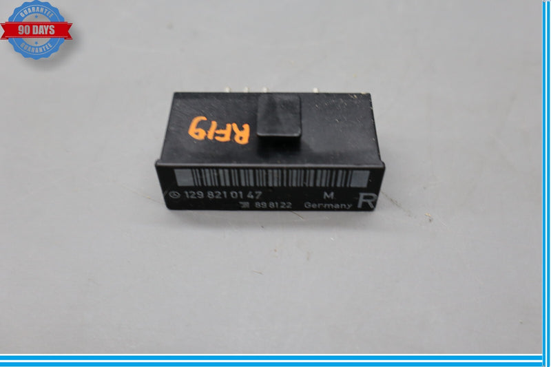 Load image into Gallery viewer, 90-02 Mercedes SL500 SL320 R129 Right Side Seat Backrest Lock Relay Modules Oem