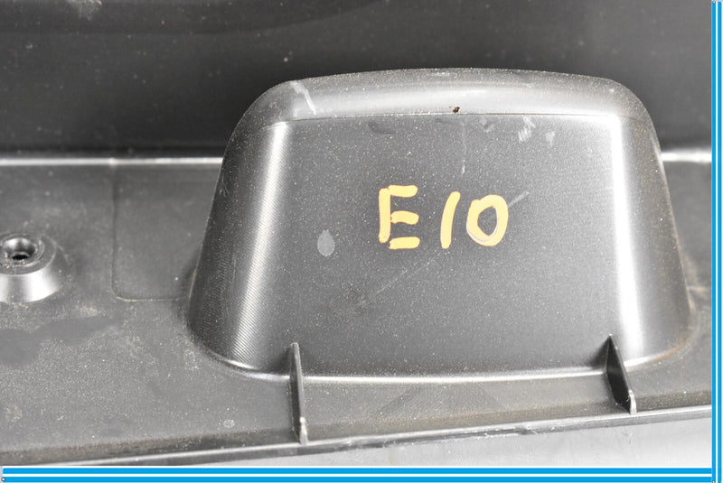 Load image into Gallery viewer, 08-14 Mercedes W204 C250 C350 Rear Trunk Tailgate Lid Tailgate Handle Trim Oem