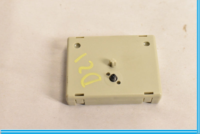 Load image into Gallery viewer, 09-12 BMW 750i 750Li F02 F01 Trap Circuit Antenna Amplifier 213675-10 Oem