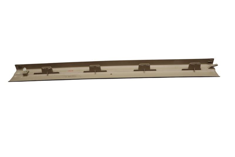 Load image into Gallery viewer, 10-18 Mercedes CLS550 E350 Front Right Door Sill Scuff Plate Trim Cover Oem