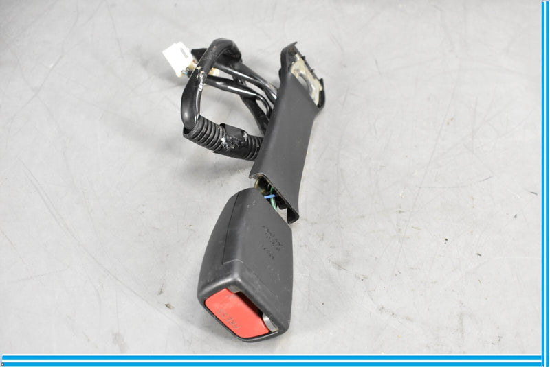 Load image into Gallery viewer, 07-12 Lexus LS460 Front Right Passenger Side Seat Belt Buckle Oem
