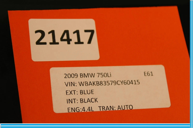 Load image into Gallery viewer, 09-15 BMW F01 750i 750Li Front Right Passenger Side Door Window Auto Glass OEM