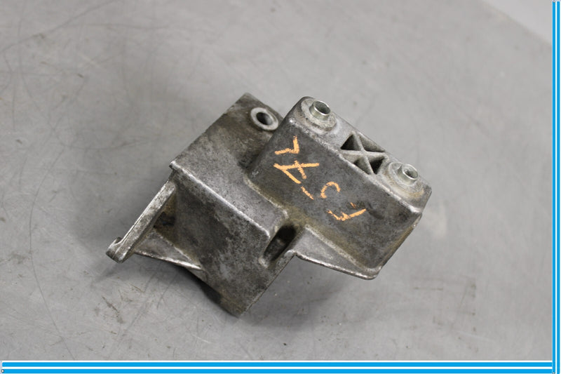 Load image into Gallery viewer, 04-18 Bentley Continental Power Steering Pump Bracket Oem
