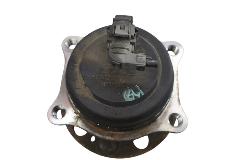 Load image into Gallery viewer, 15-20 Hyundai Genesis G80 Front Right Side Wheel Hub Bearing Assembly Oem