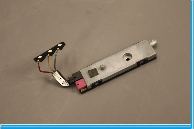 Load image into Gallery viewer, 10-16 Mercedes E350 E400 E550 W212 Antenna Amplifier Amp Module Radio Oem