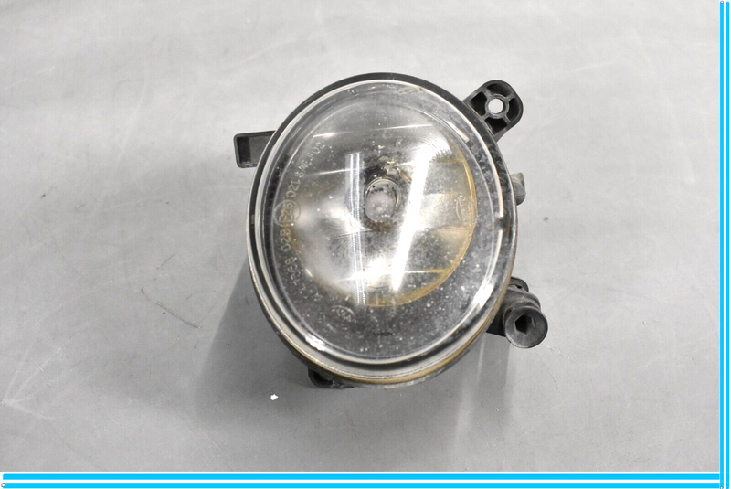 Load image into Gallery viewer, 09-12 Audi A4 Front Left Driver Side Foglight Fog Light Lamp Oem