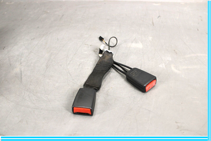 Load image into Gallery viewer, 03-06 Mercedes S500 S600 Rear Right Passenger Side Seat Belt Buckle Oem