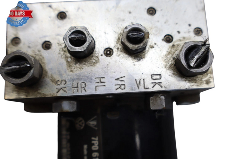 Load image into Gallery viewer, 11-17 Volkswagen VW Touareg ABS Pump Brake Module Unit 7P0907379K Oem
