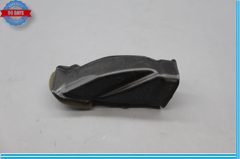 Load image into Gallery viewer, 08-17 Mercedes C250 C350 W207 Right Passenger Side Air Intake Hose Tube Oem