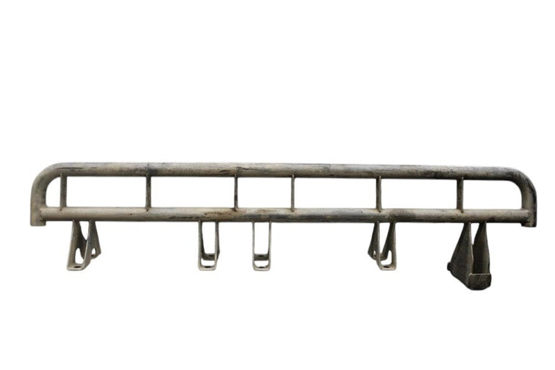 Load image into Gallery viewer, 03-09 Hummer H2 Running Board Passenger Side Rocker Panel Protector 15172445 OEM